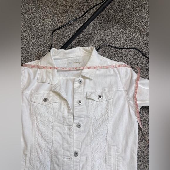 Anthropologie white Stretch Denim Eyelet Lace Trim Denim Jacket XS Fits Large - Picture 14 of 15